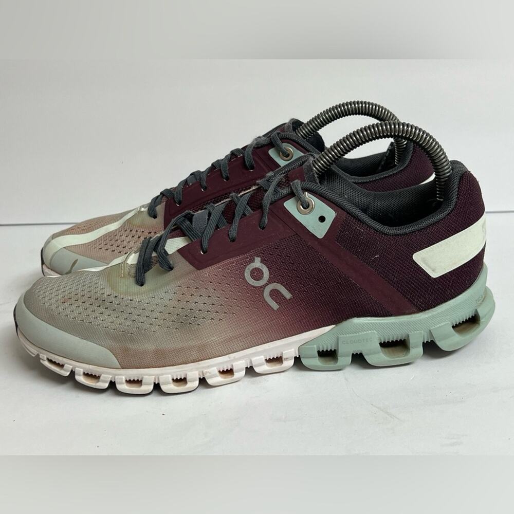 On Cloudflow 3.0 Mulberry Mineral Womens Size 8.5 Purple Running Walking Shoes